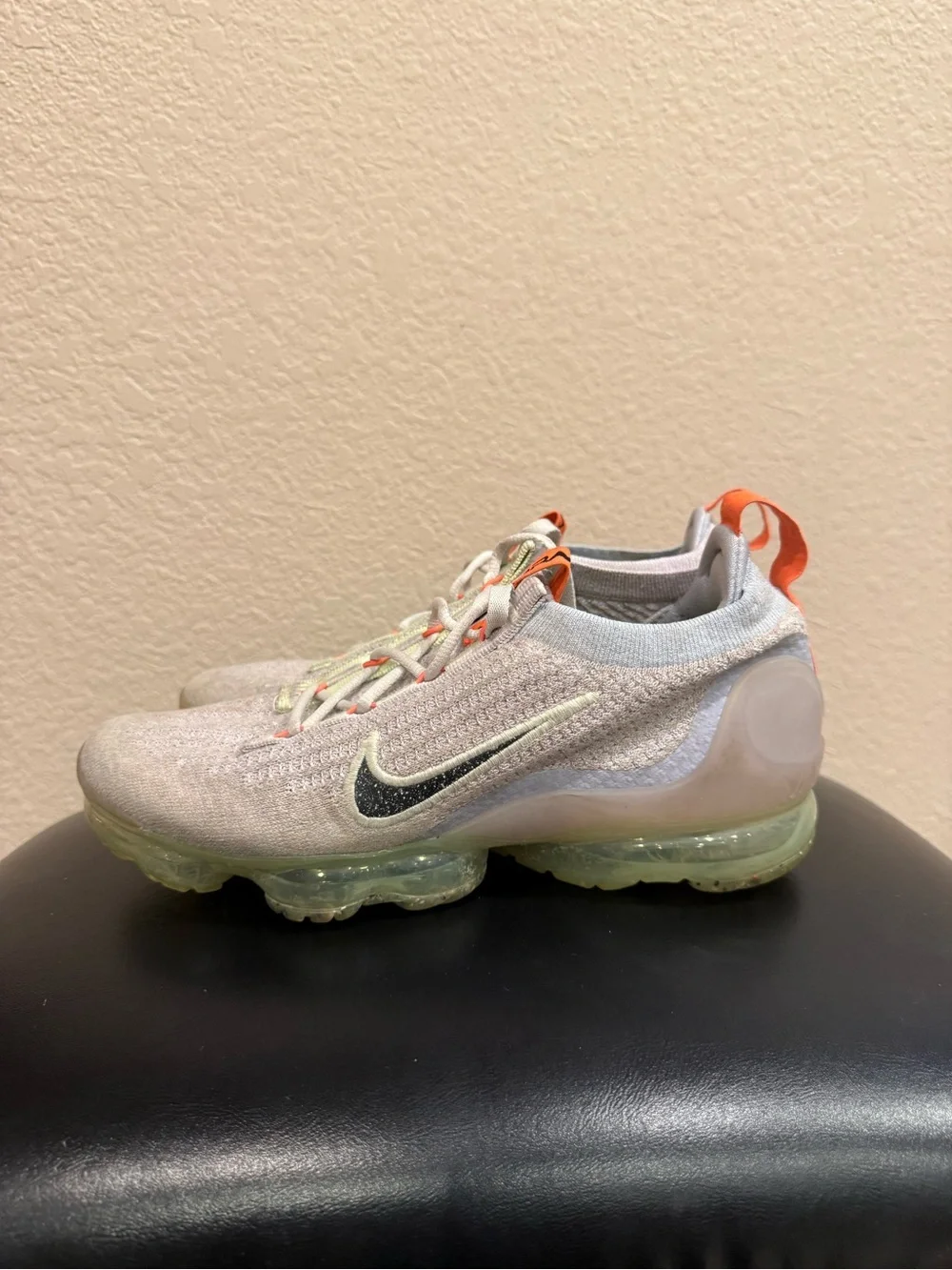 Women’s Nike Vapormax Flyknit (size 8)